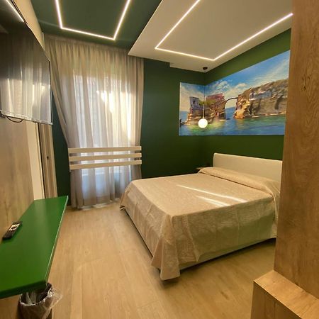 Relais Piazza Del Plebiscito B&B Неаполь Экстерьер фото