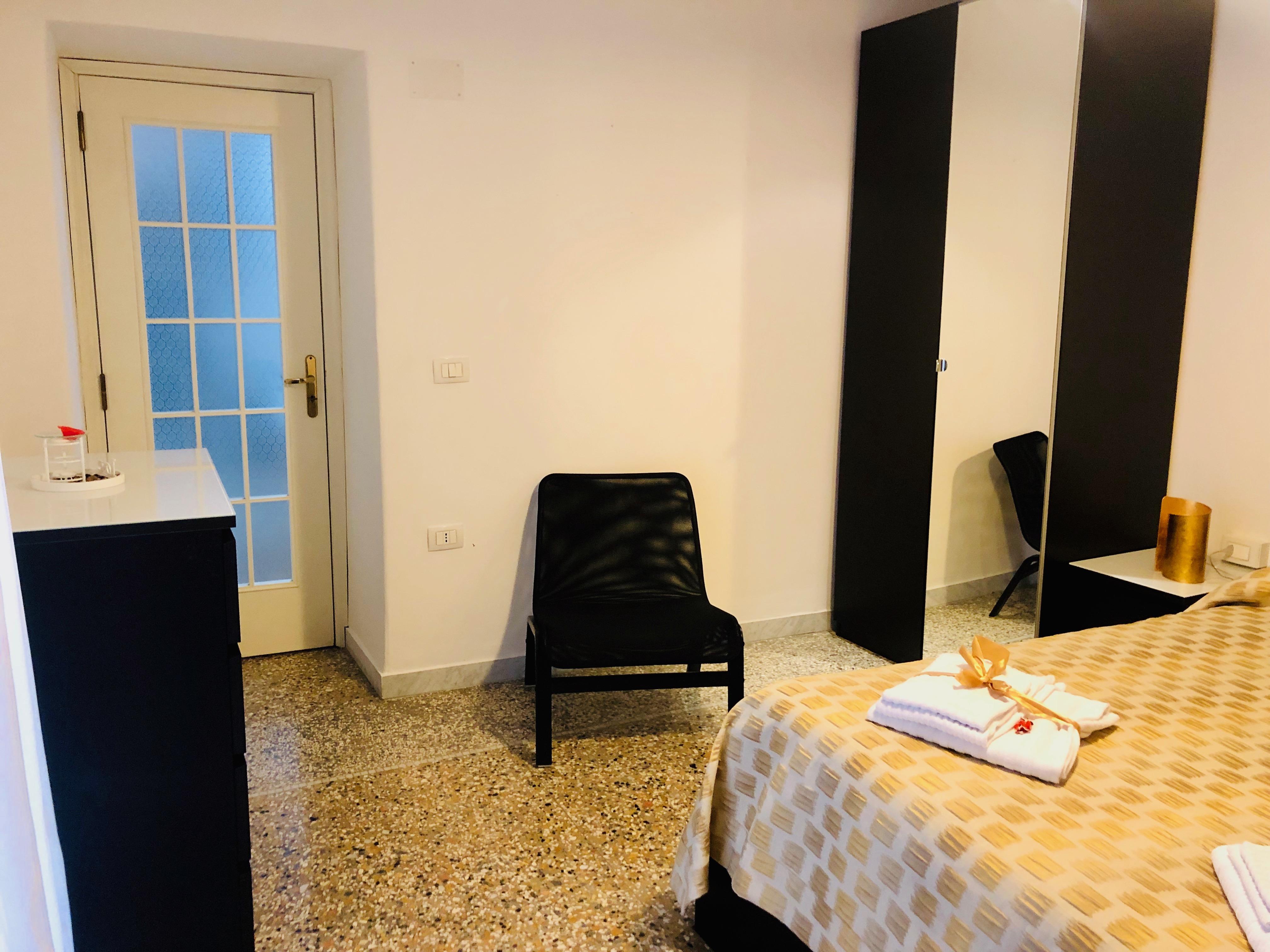 Relais Piazza Del Plebiscito B&B Неаполь Экстерьер фото
