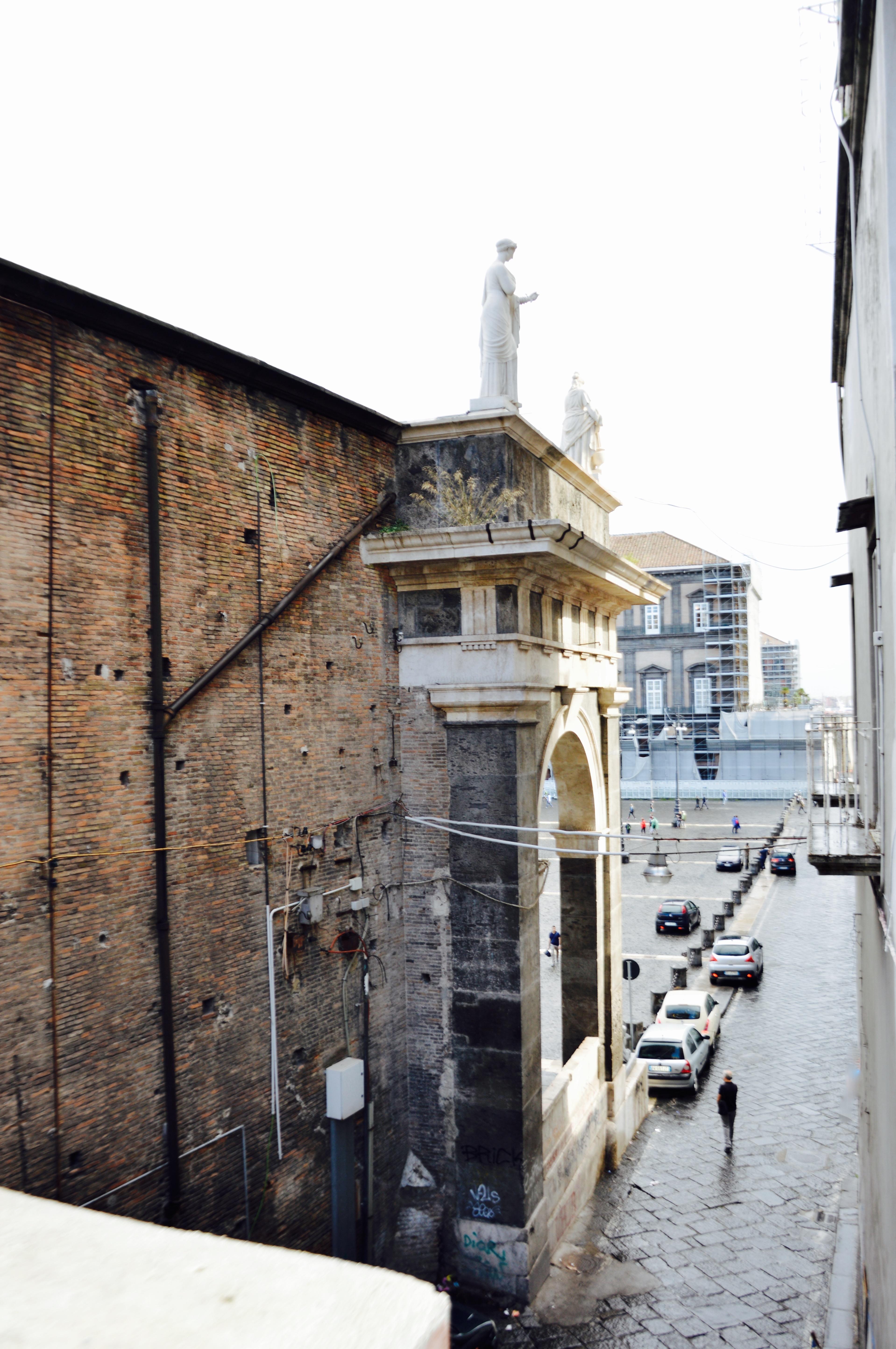Relais Piazza Del Plebiscito B&B Неаполь Экстерьер фото