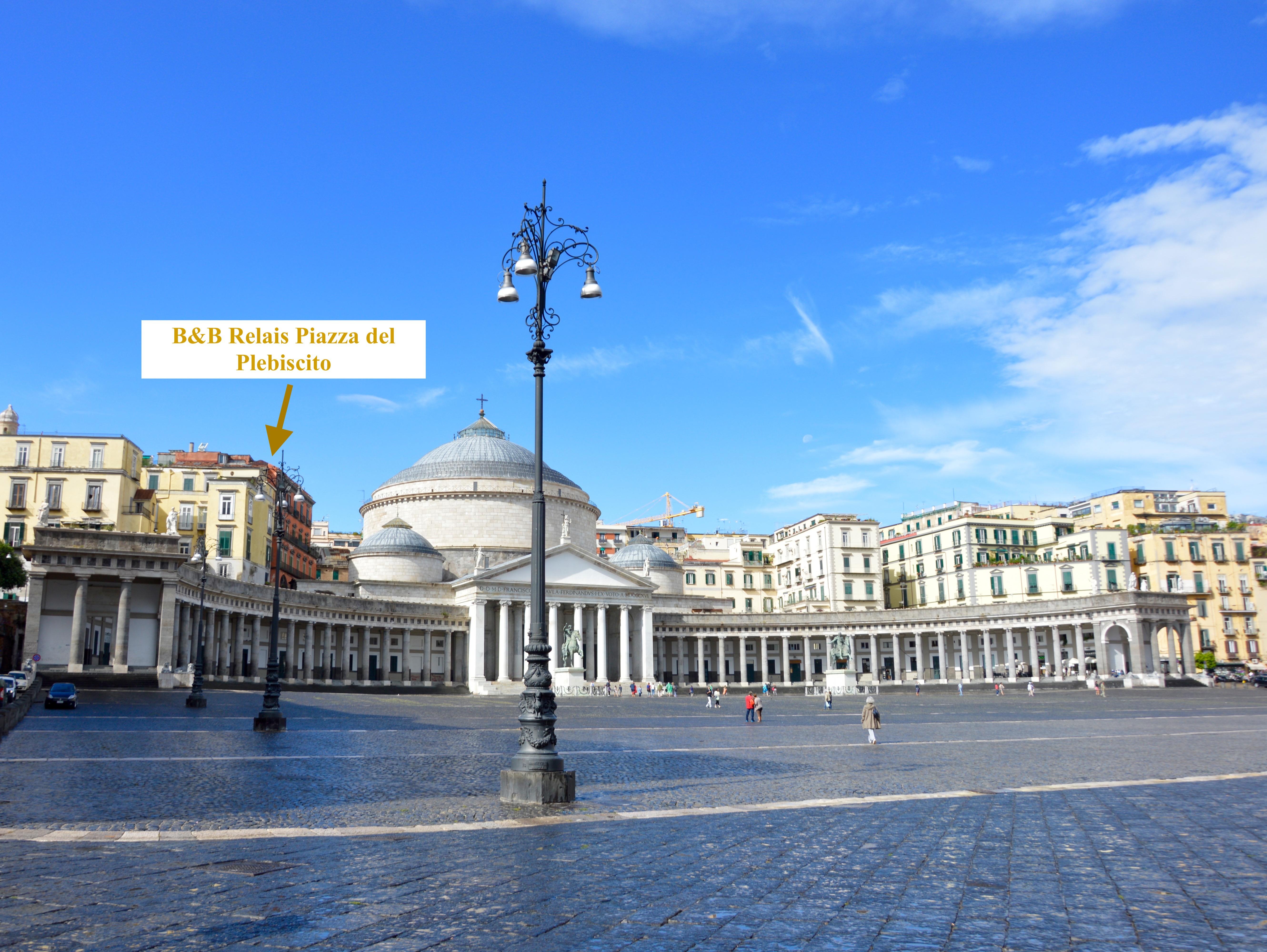 Relais Piazza Del Plebiscito B&B Неаполь Экстерьер фото